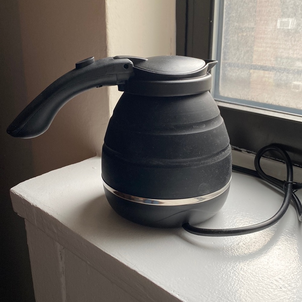 NWT 🫖 Travel Tea Kettle